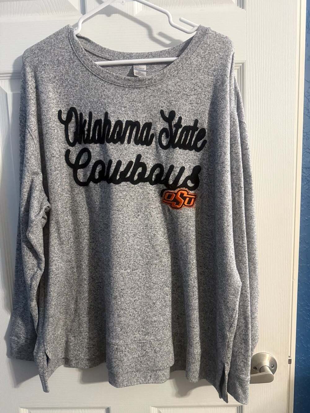 Liv Casual Womens Oklahoma State Cowboys Heather Grey Long Sleeve Sweatshirt XXL
